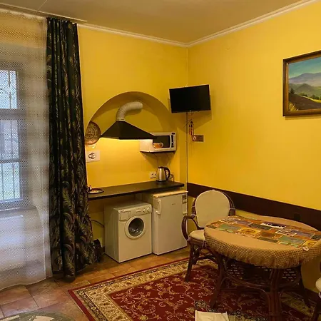 Apartmenti Near Opera Theater * Lviv