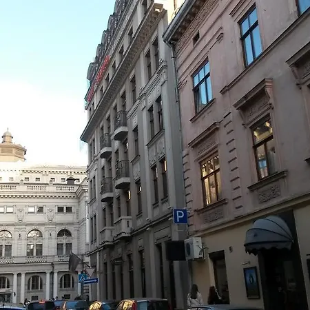 Apartmenti Near Opera Theater