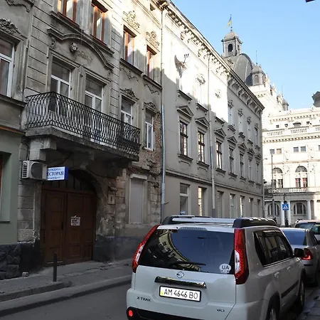 Apartmenti Near Opera Theater Apartamento *