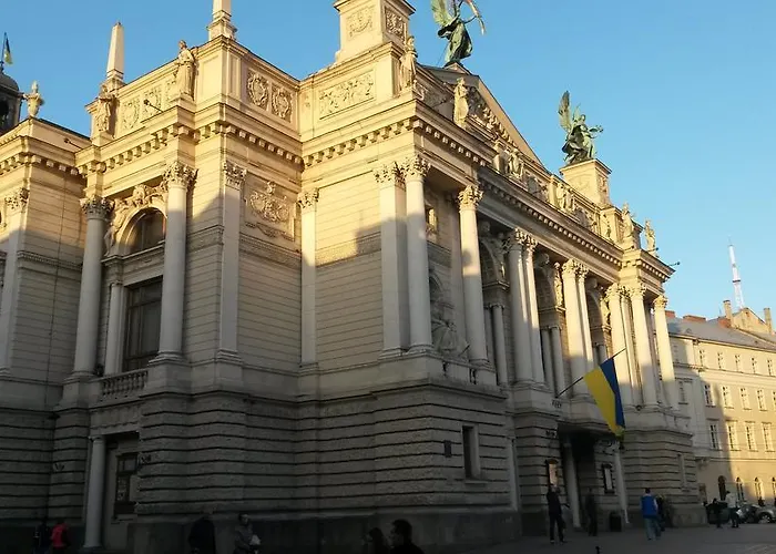 Apartmenti Near Opera Theater Lviv