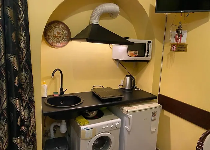 Apartmenti Near Opera Theater 아파트