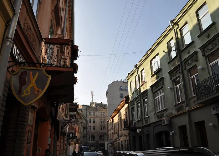 Apartmenti Near Opera Theater 아파트 *